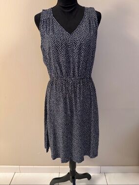 Old Navy Elastic waist polkadot sleeveless dress